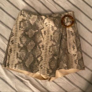 Zara Size XS Snake Print Skort